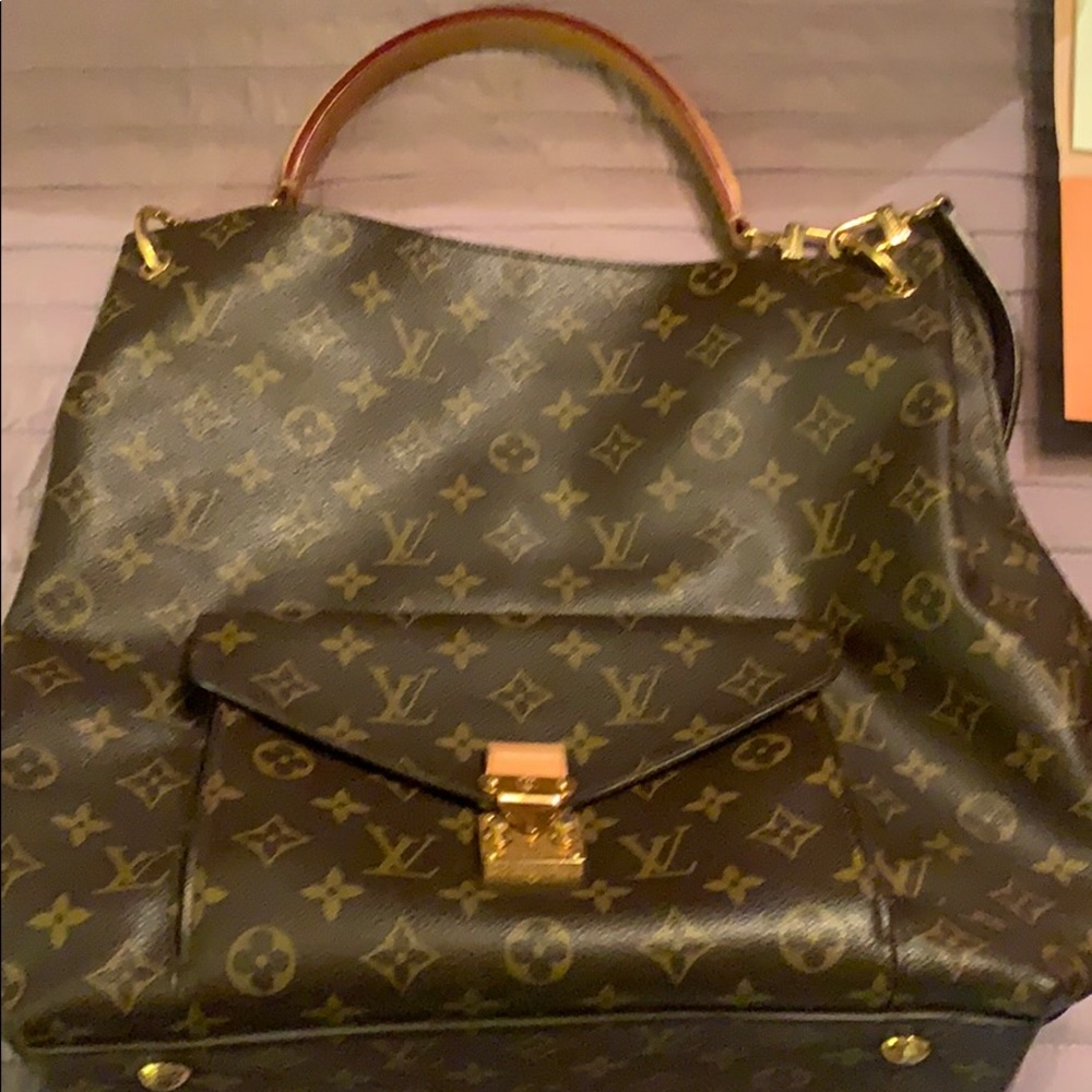 Louis Vuitton Metis Hobo